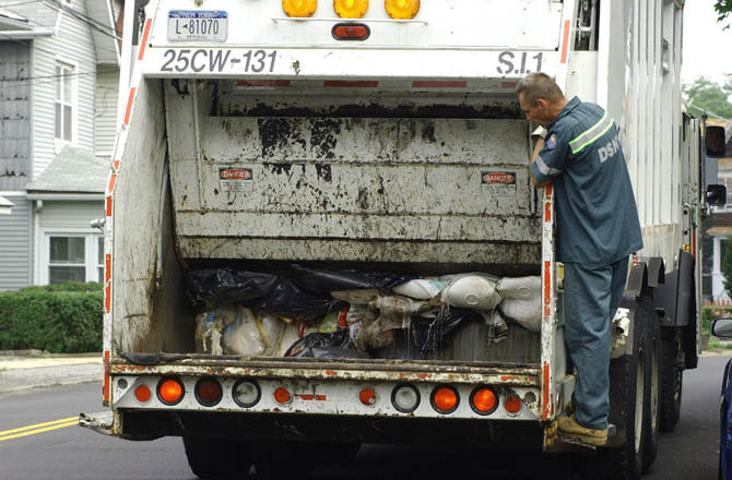 New-York-City-Department-of-Sanitation-truck-dpf-diesel-particulate-filter