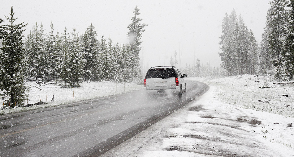 winter-car-tyres-snow-4x4
