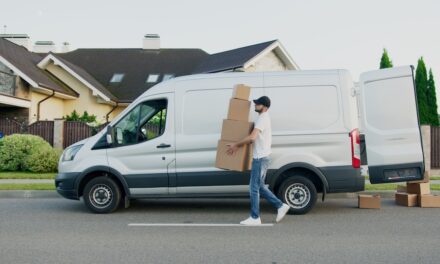 Van Tracking: How does it help companies with a Fleet on the Road?