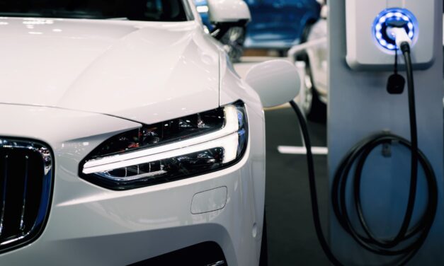 Electric Vs. Hybrid Cars: How To Make The Right Choice